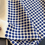 Huivi 100 % silkkiä 68 cm