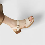 Elegantit sandaalit
