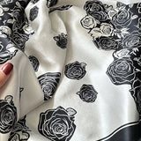 Huivi 100 % silkkiä 68 cm