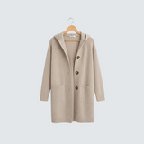 Pitkä neulottu neuletakki, elegantti